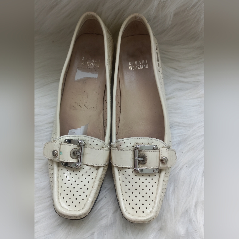 Stuart Weitzman Women's Cream Loafer with Silver Buckle - Picture 4 of 15